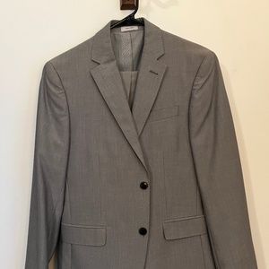 JF J. Ferrari Suit Light Gray (36S, 30x30)
